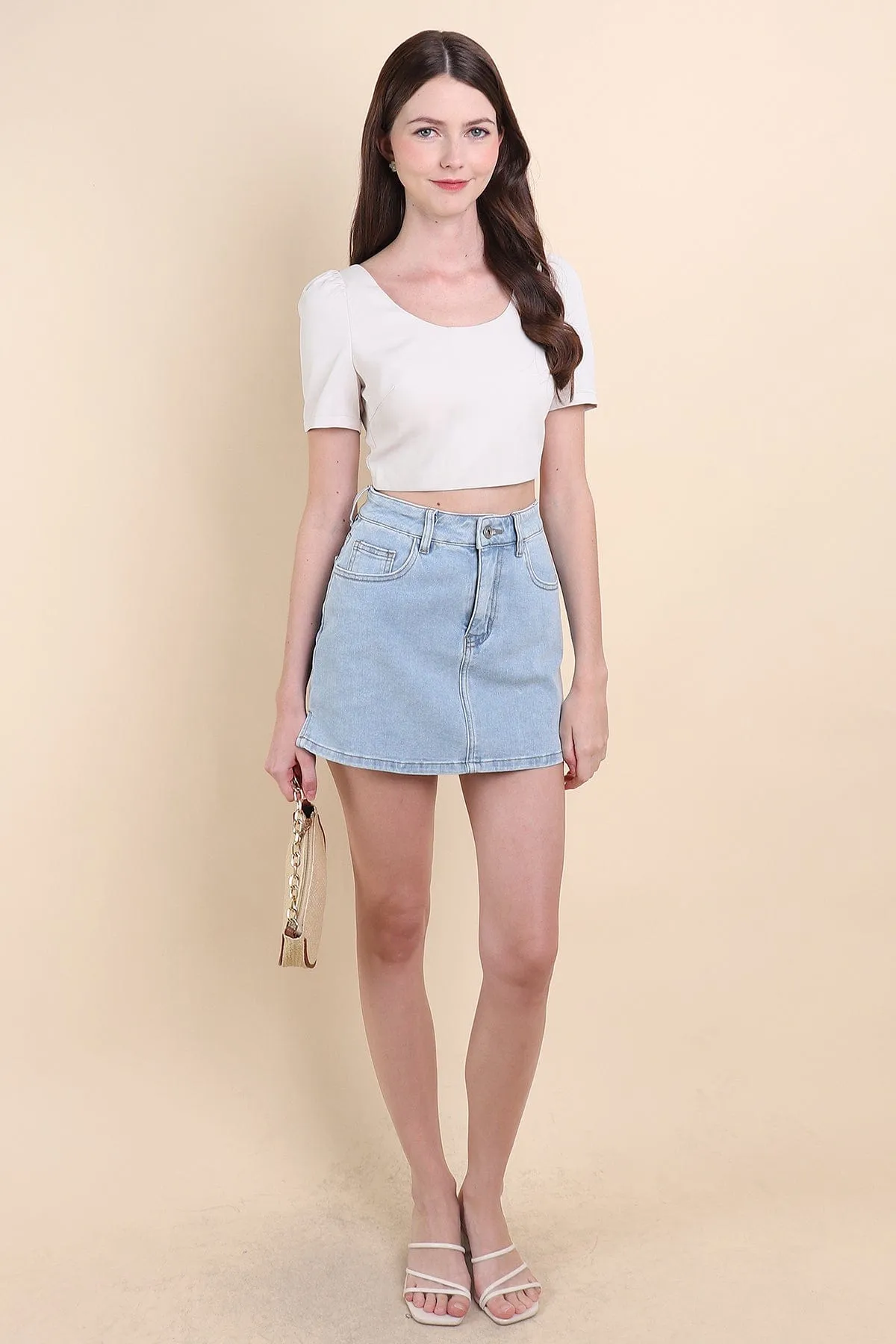 BEBE PADDED BOW OPEN BACK TOP IN OAT