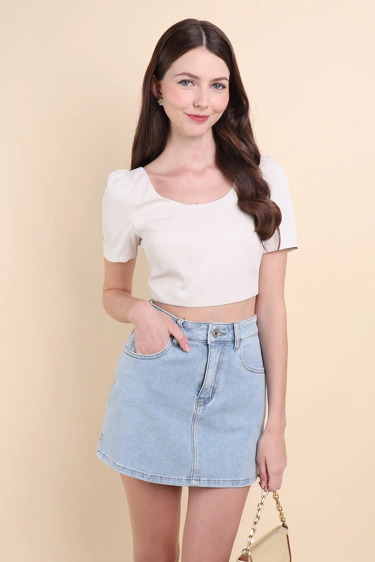 BEBE PADDED BOW OPEN BACK TOP IN OAT