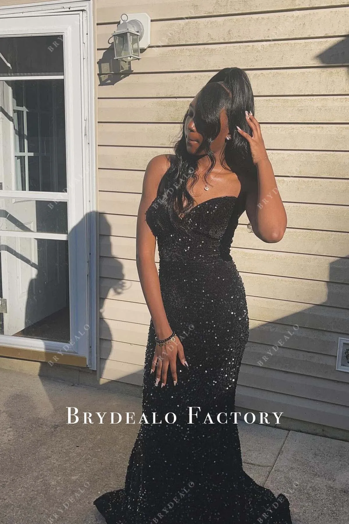 Black Sequined Strapless V Neck Mermaid Prom Dress