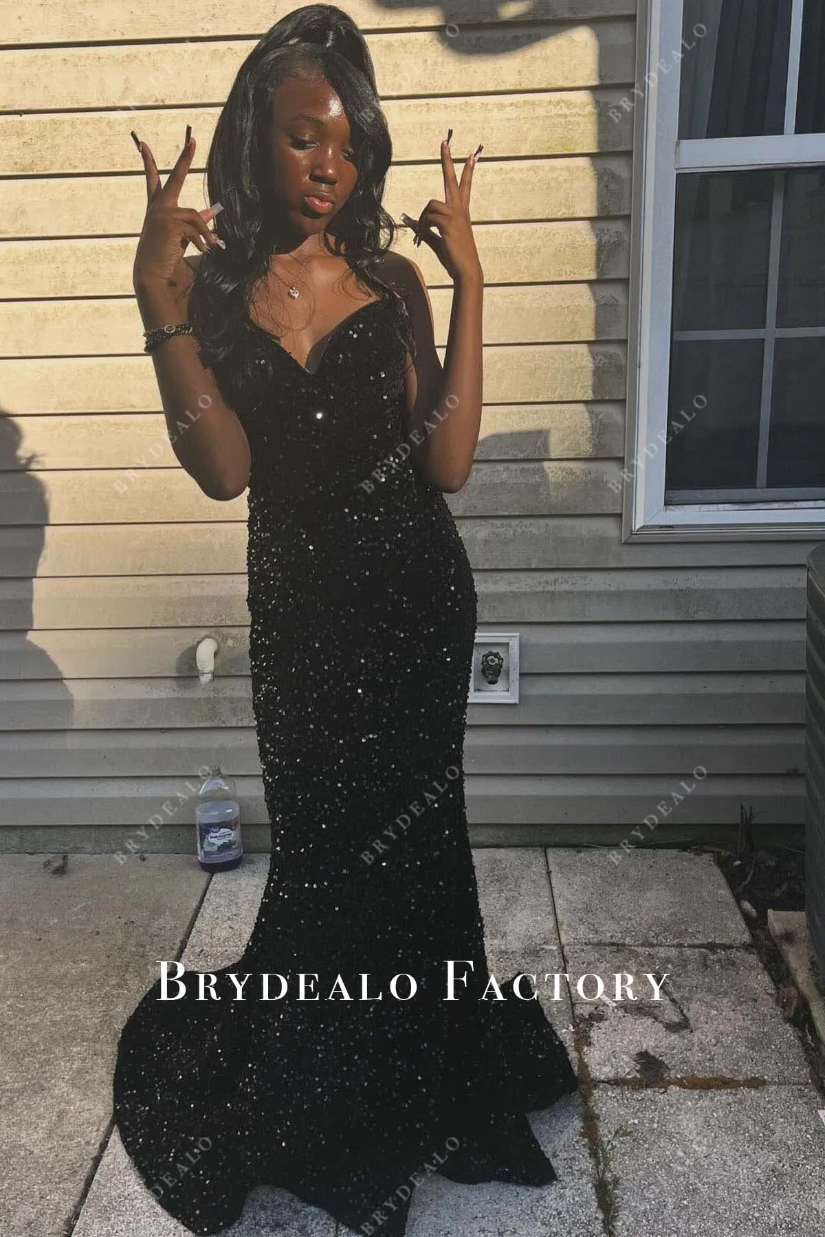 Black Sequined Strapless V Neck Mermaid Prom Dress