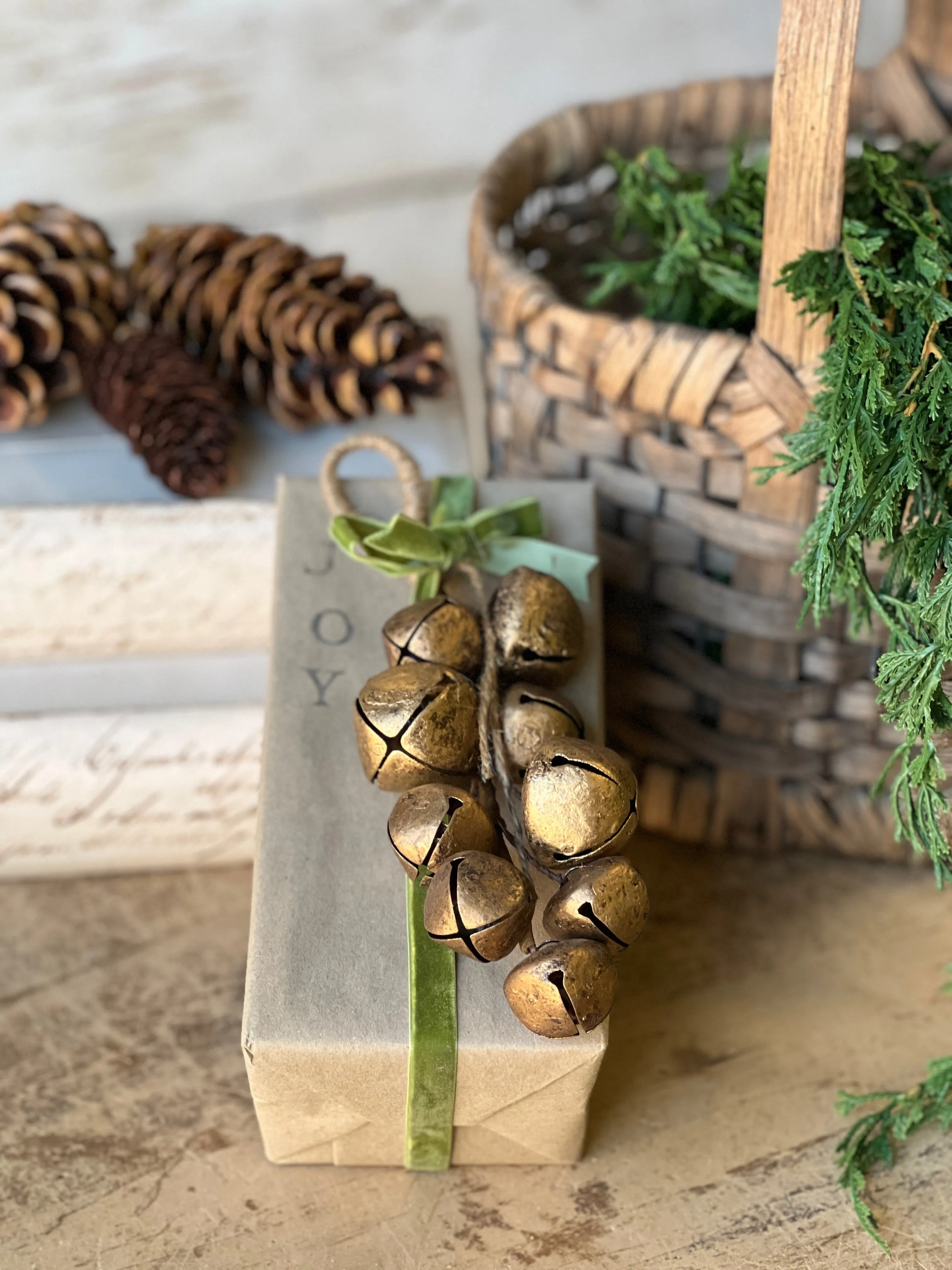 Gold Song Bell Drop | 8" | BLACK FRIDAY SALE $1.50-36  (Reg $2.45)