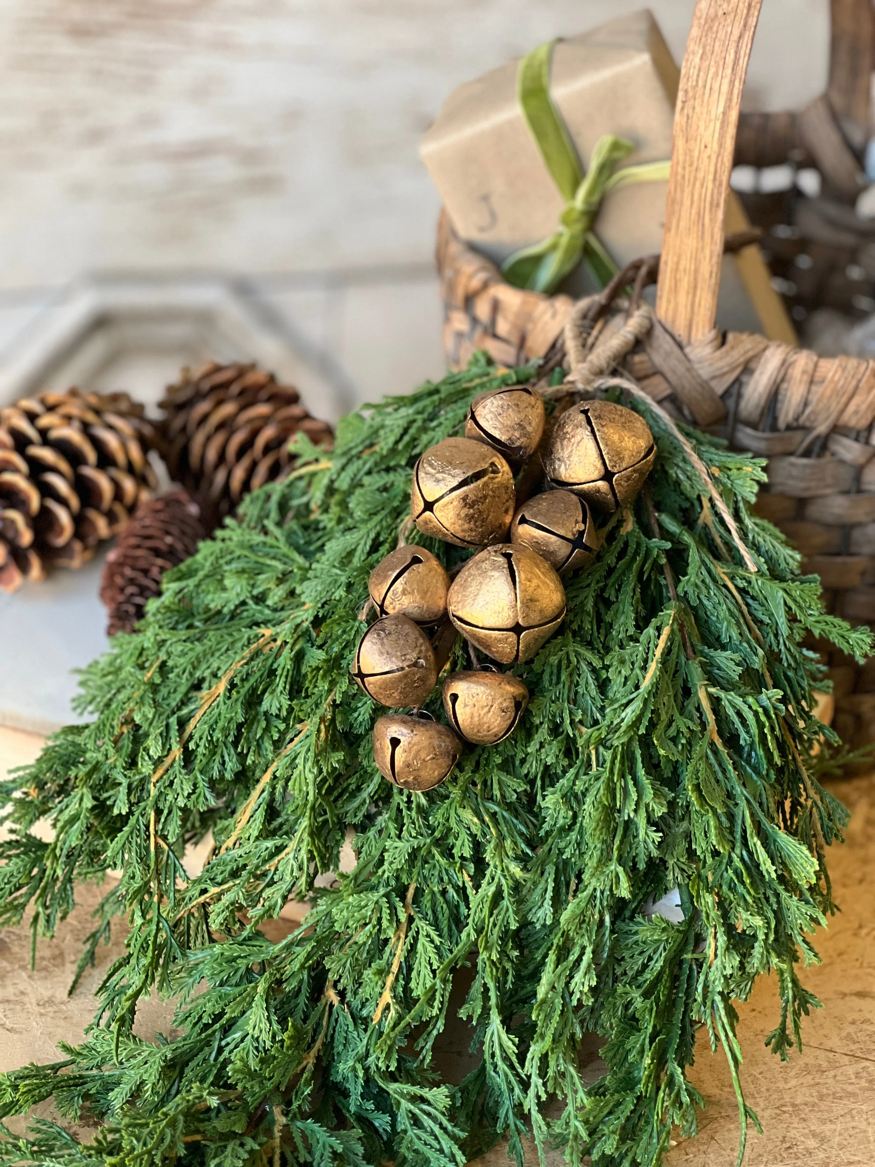 Gold Song Bell Drop | 8" | BLACK FRIDAY SALE $1.50-36  (Reg $2.45)