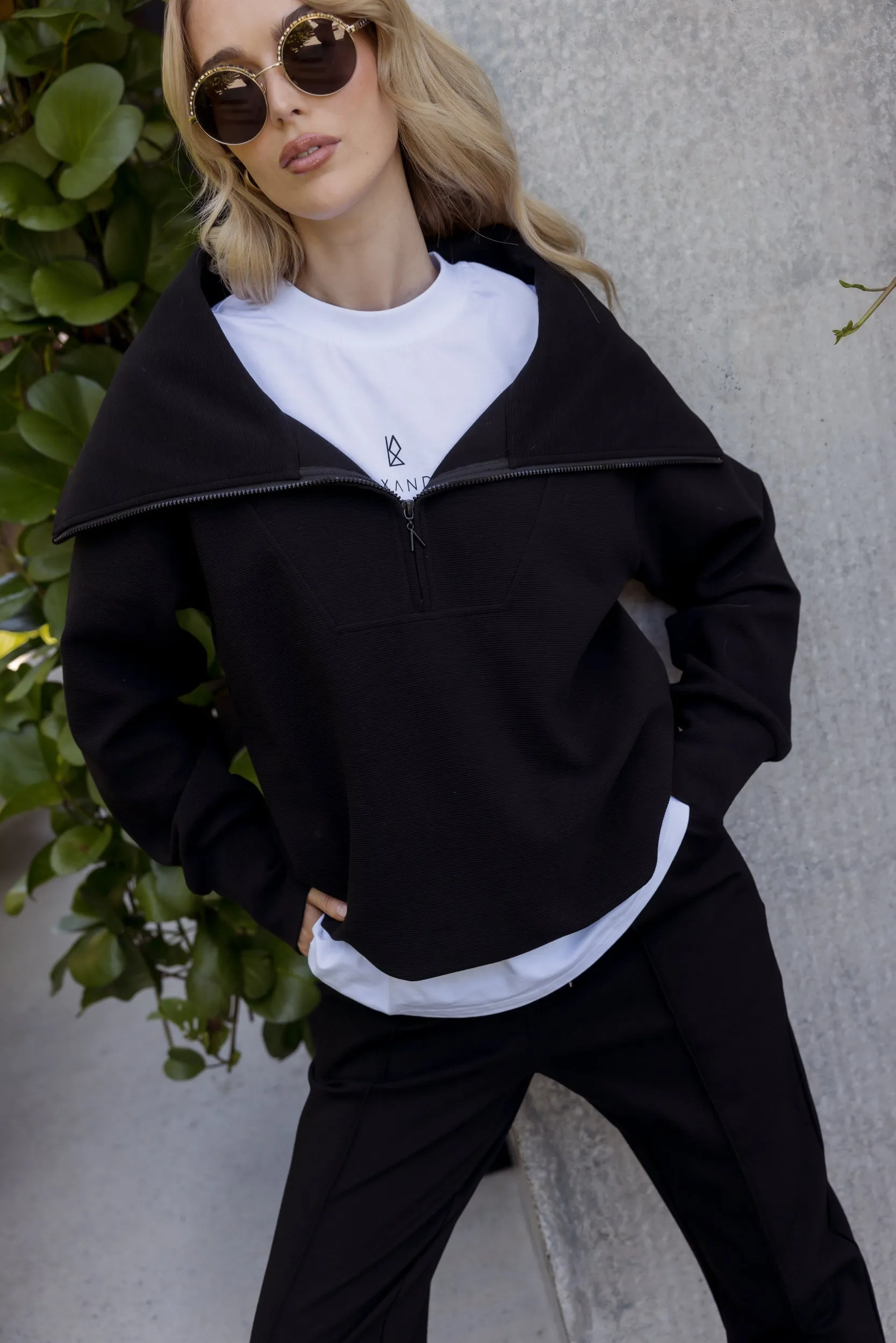 HUXEN Jumper Black
