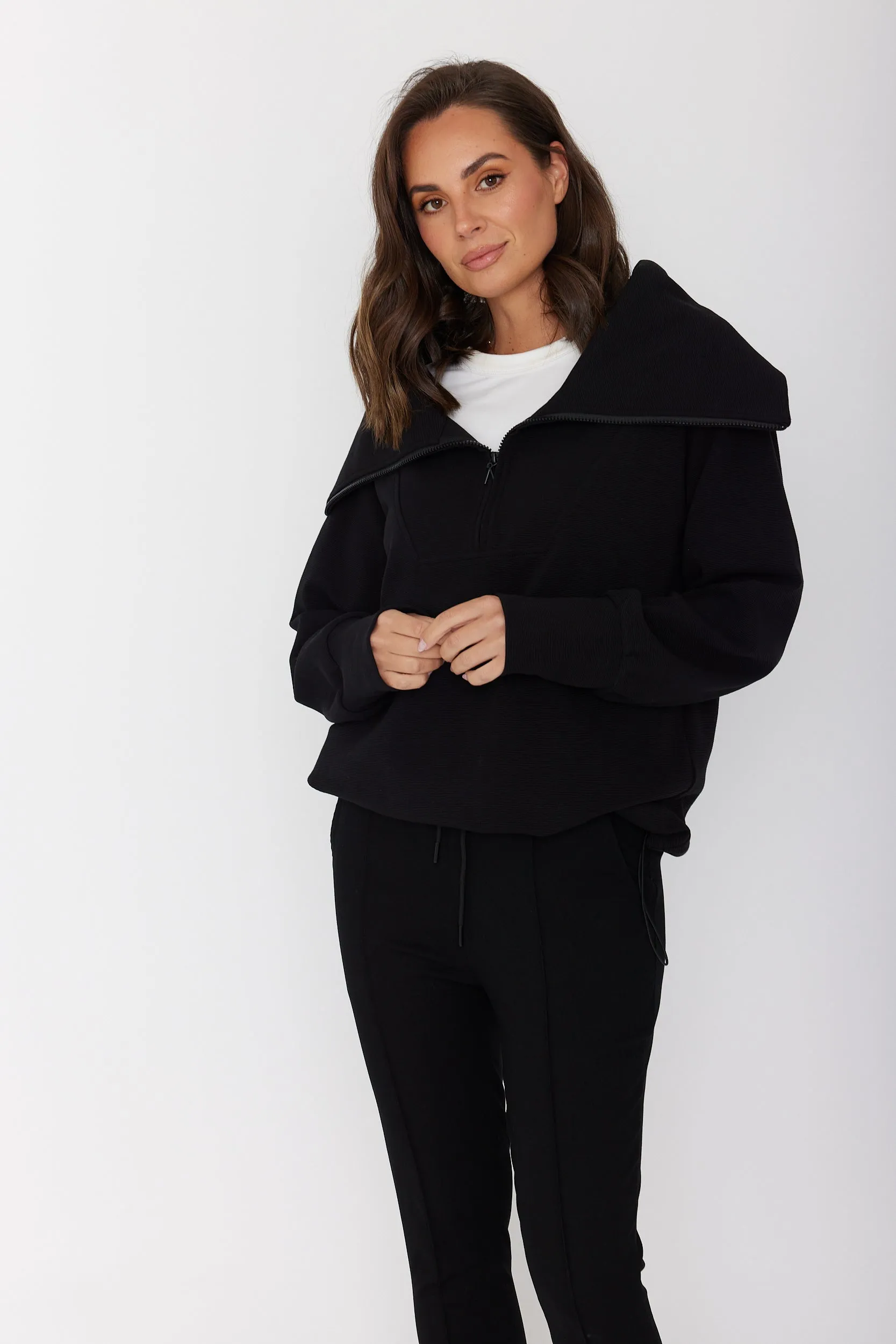 HUXEN Jumper Black