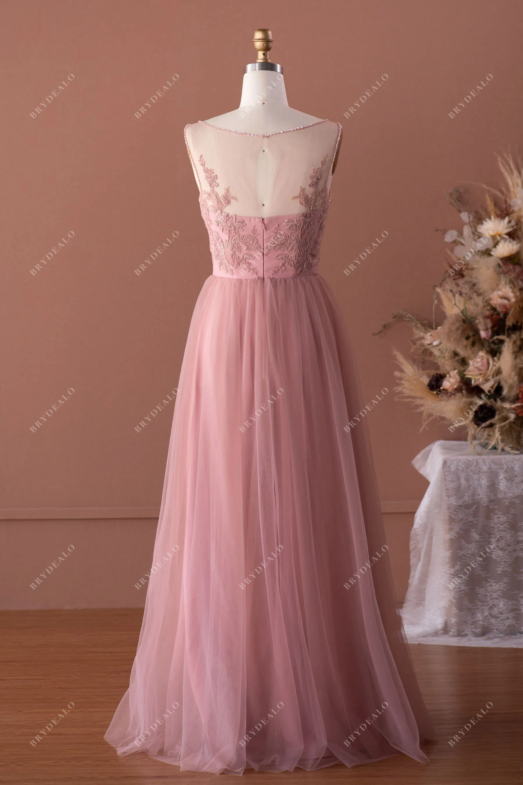 Sample Sale | Vintage Mauve Keyhole Back Lace Tulle Bridesmaid Dress