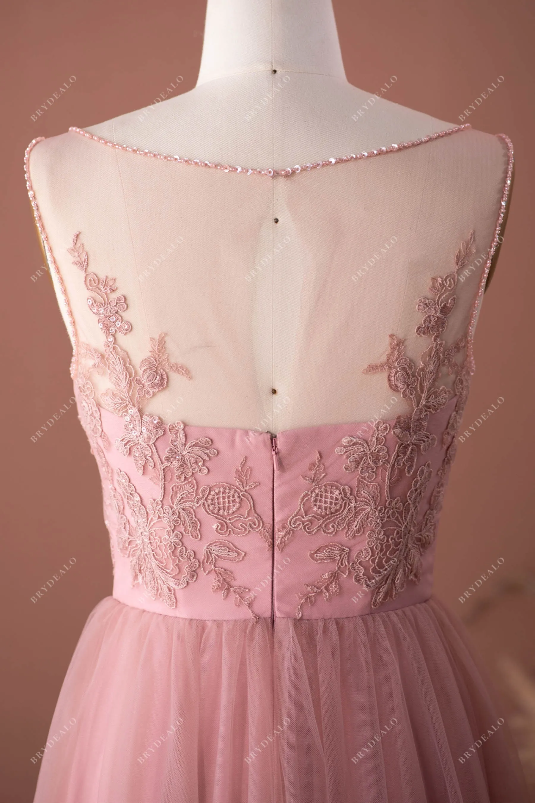 Sample Sale | Vintage Mauve Keyhole Back Lace Tulle Bridesmaid Dress