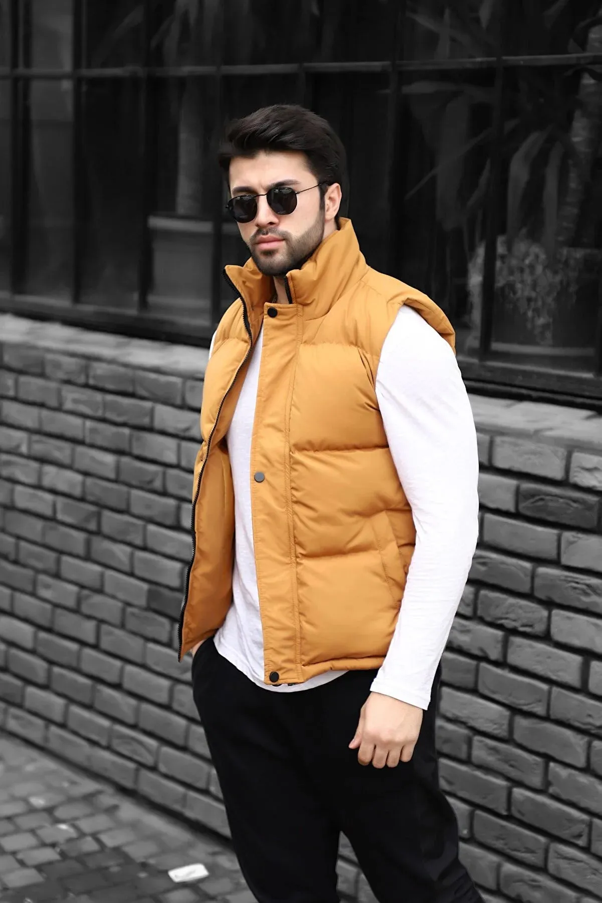 Weyeze Men's Mustard Stand-up Collar Zippered Inflatable Vest